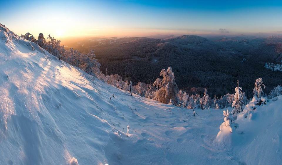 Chalupa Luzicke Hory Dolni Svetla Buitenkant foto